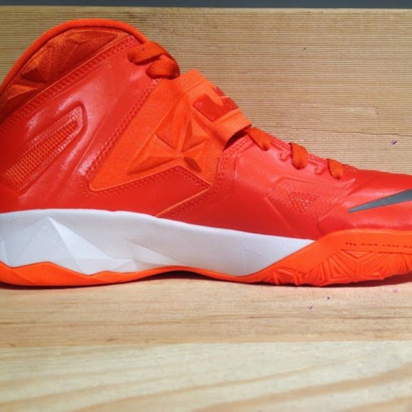 #44❤️ New Nike LeBron Soldier V11 Hi Tops - Picture 5 of 16